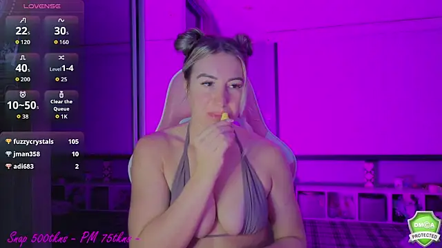 Snapshot of Daisydelicious chatting on October 24, 2025, 8:46 am Daisydelicious online show from October 24, 2025, 8:46 am