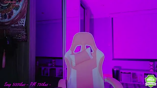 Snapshot of Daisydelicious chatting on September 24, 2025, 8:10 am Daisydelicious online show from September 24, 2025, 8:10 am