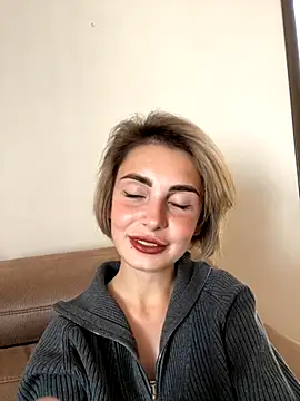 Snapshot of SandraCarter chatting on October 26, 2025, 11:10 am SandraCarter online show from October 26, 2025, 11:10 am