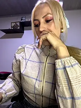 alicev kitty online show from September 25, 2025, 12:44 pm