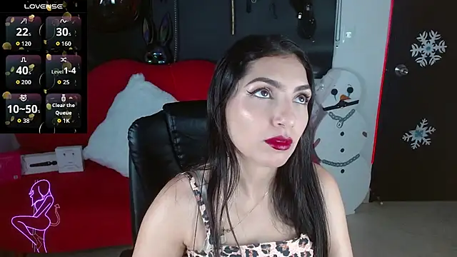 Snapshot of Carolaine69_ chatting on December 2, 2025, 1:24 pm Carolaine69 online show from December 2, 2025, 1:24 pm