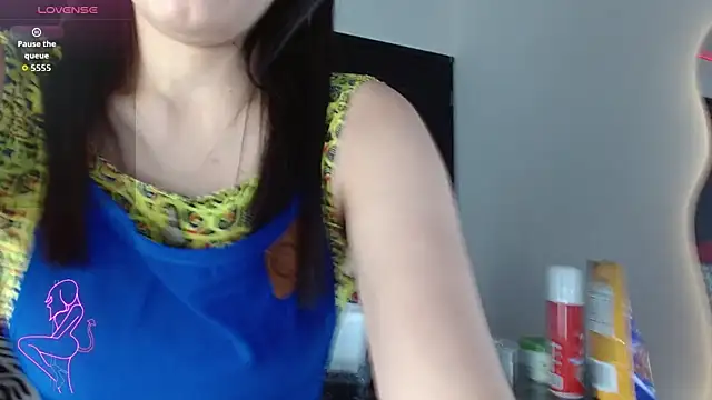 Carolaine69  online show from March 7, 2026, 1:49 pm