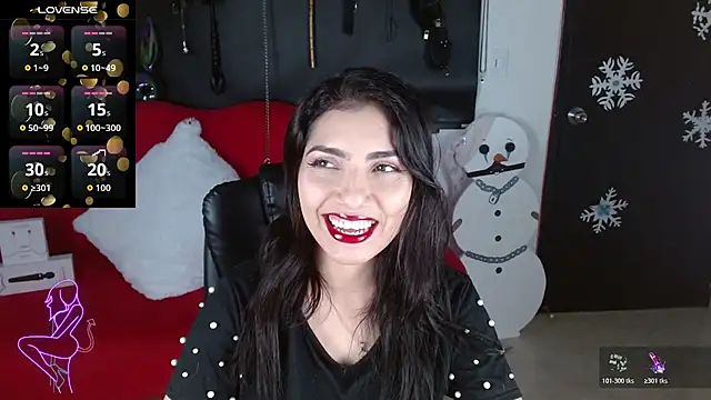 Snapshot of Carolaine69_ chatting on December 3, 2025, 1:21 pm Carolaine69 online show from December 3, 2025, 1:21 pm