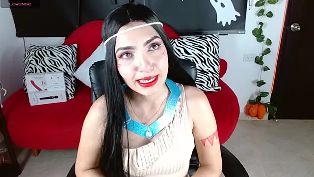 Snapshot of Carolaine69_ chatting on October 22, 2025, 1:43 pm Carolaine69 online show from October 22, 2025, 1:43 pm