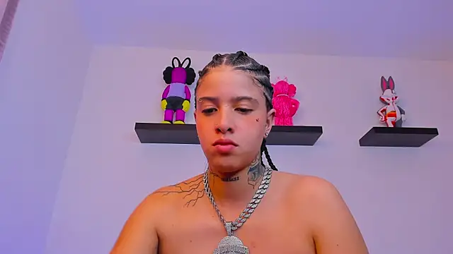 Snapshot of Gangster_Girl chatting on February 23, 2025, 9:00 am Gangster Girl online show from February 23, 2025, 9:00 am