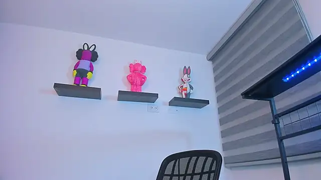 Snapshot of Gangster_Girl chatting on November 22, 2025, 12:32 am Gangster Girl online show from November 22, 2025, 12:32 am