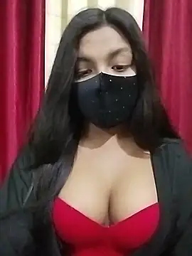 Snapshot of Myra-sen chatting on June 15, 2026, 4:39 pm Myra-sen online show from June 15, 2026, 4:39 pm