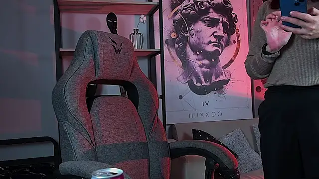 Lana  May online show from October 30, 2025, 8:45 am