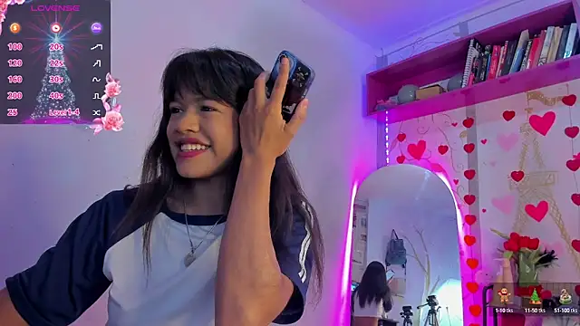 meganthompsonn22 online show from February 8, 2025, 5:08 am