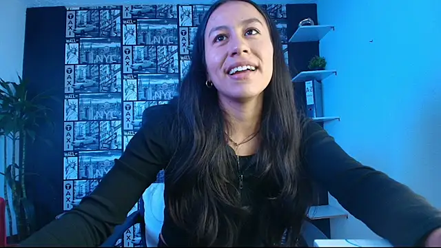 EmiGomez  online show from March 9, 2026, 1:03 pm