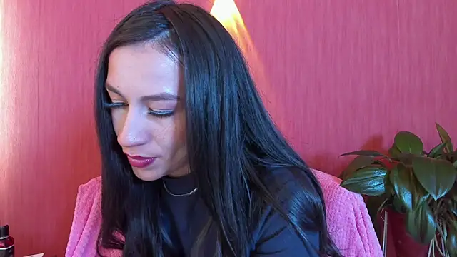 EmiGomez  online show from January 31, 2026, 7:12 pm