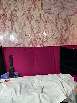 Snapshot of Charlotte_Bradshaw chatting on February 20, 2026, 6:37 am Charlotte Bradshaw online show from February 20, 2026, 6:37 am