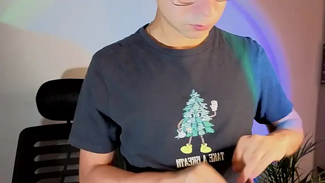 Snapshot of cameron_cum chatting on September 10, 2025, 12:04 pm cameron cum online show from September 10, 2025, 12:04 pm