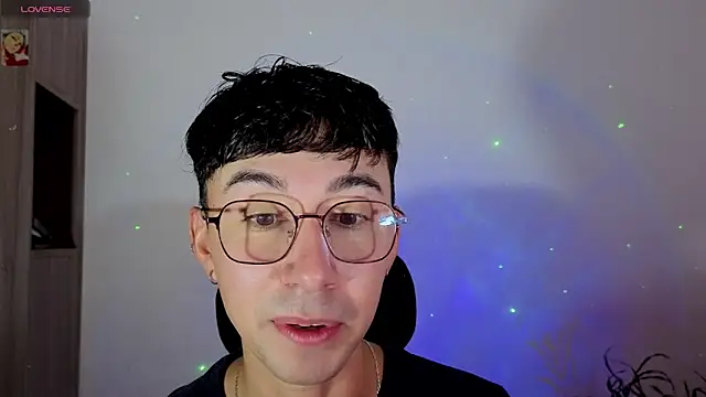 Snapshot of cameron_cum chatting on October 15, 2025, 12:13 pm cameron cum online show from October 15, 2025, 12:13 pm