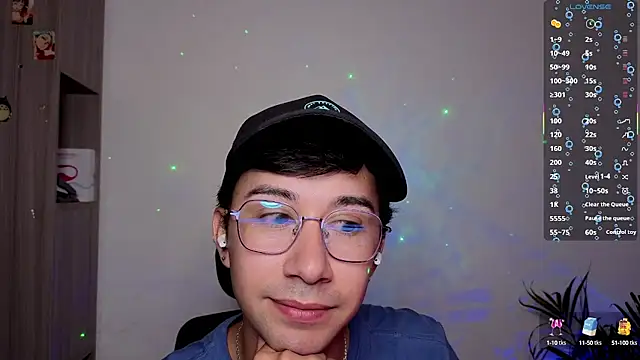 Snapshot of cameron_cum chatting on September 11, 2025, 1:55 pm cameron cum online show from September 11, 2025, 1:55 pm