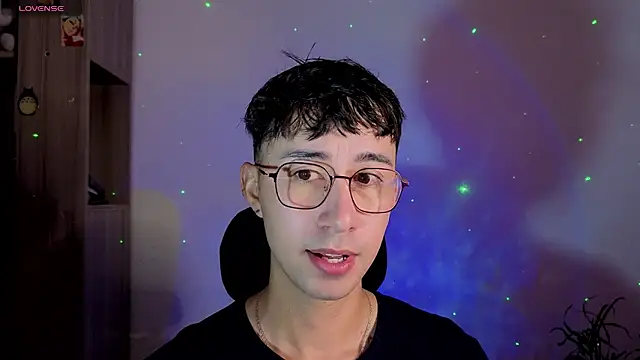 Snapshot of cameron_cum chatting on October 4, 2025, 2:51 pm cameron cum online show from October 4, 2025, 2:51 pm