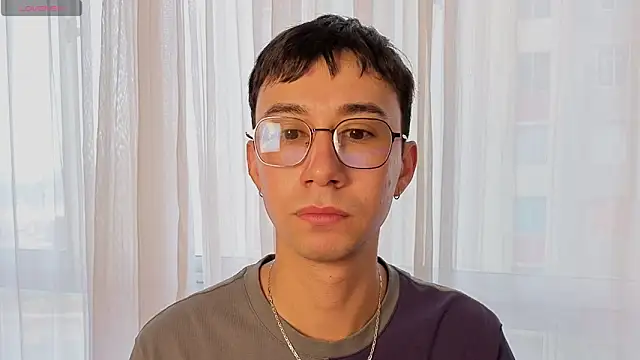 Snapshot of cameron_cum chatting on February 14, 2026, 12:05 pm cameron cum online show from February 14, 2026, 12:05 pm