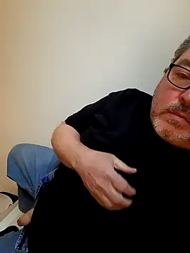 bluangelo online show from January 15, 2025, 2:35 pm