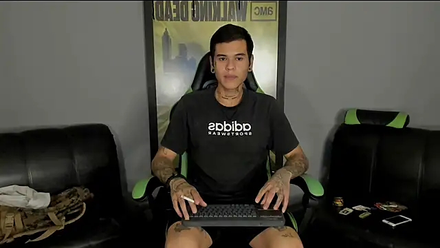 Snapshot of jamesinked_ chatting on March 4, 2025, 4:38 am jamesinked online show from March 4, 2025, 4:38 am