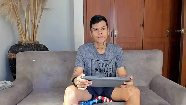 jamesinked  online show from December 21, 2025, 5:25 pm