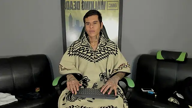 Snapshot of jamesinked_ chatting on March 10, 2025, 5:18 pm jamesinked online show from March 10, 2025, 5:18 pm