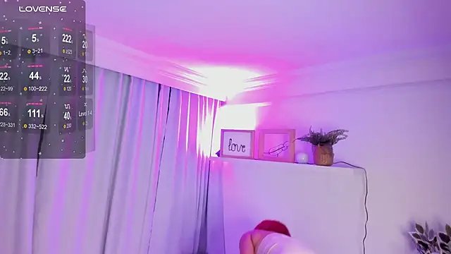 susyy7 online show from March 14, 2025, 3:37 am