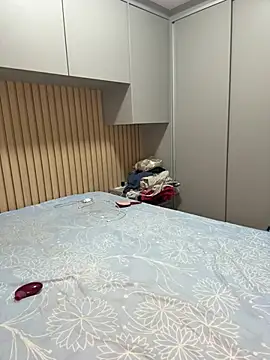 carol amorim online show from February 16, 2025, 3:37 am