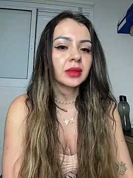 carol amorim online show from June 9, 2026, 11:39 pm