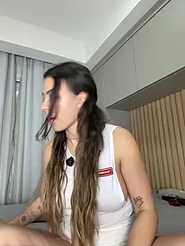 Snapshot of carol_amorim chatting on May 22, 2026, 6:06 pm carol amorim online show from May 22, 2026, 6:06 pm