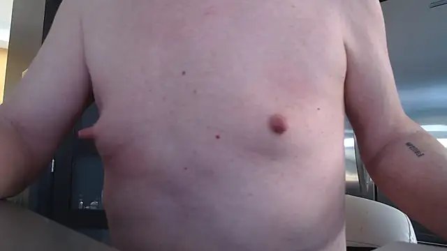 Snapshot of Toy-Daddy chatting on March 11, 2025, 12:28 pm Toy-Daddy online show from March 11, 2025, 12:28 pm