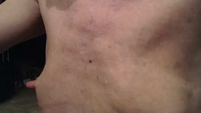 Snapshot of Toy-Daddy chatting on November 20, 2025, 12:33 am Toy-Daddy online show from November 20, 2025, 12:33 am