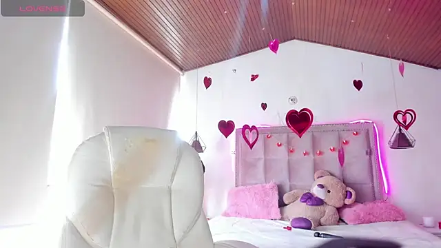 Snapshot of Melody_Ds chatting on February 15, 2025, 2:44 pm Melody Ds online show from February 15, 2025, 2:44 pm