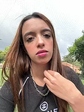 Snapshot of Melody_Ds chatting on February 18, 2025, 8:25 pm Melody Ds online show from February 18, 2025, 8:25 pm