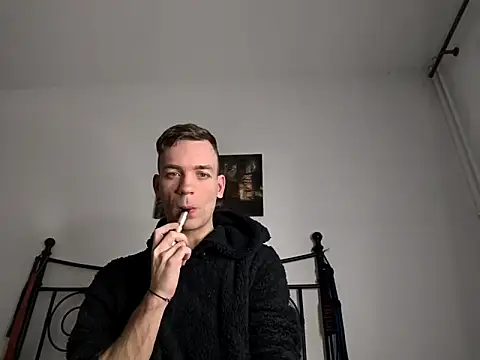 Snapshot of nickdtr chatting on February 1, 2026, 7:28 am nickdtr online show from February 1, 2026, 7:28 am