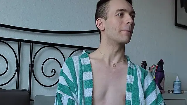 Snapshot of nickdtr chatting on February 15, 2026, 2:38 pm nickdtr online show from February 15, 2026, 2:38 pm