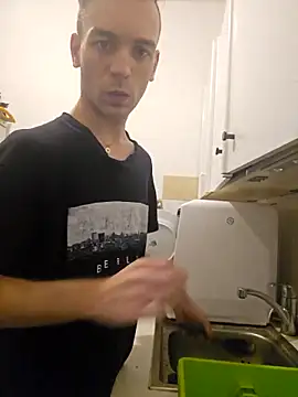 Snapshot of nickdtr chatting on February 11, 2026, 5:24 pm nickdtr online show from February 11, 2026, 5:24 pm