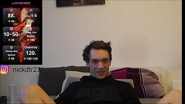 Snapshot of nickdtr chatting on February 22, 2025, 4:30 pm nickdtr online show from February 22, 2025, 4:30 pm