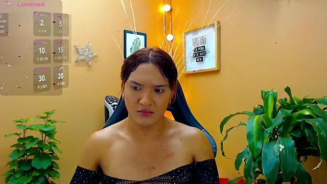 Snapshot of aslyhernandez_7 chatting on March 12, 2025, 9:13 pm aslyhernandez 7 online show from March 12, 2025, 9:13 pm