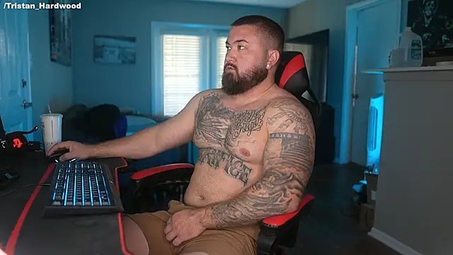 B The Creator X online show from March 11, 2025, 8:20 pm