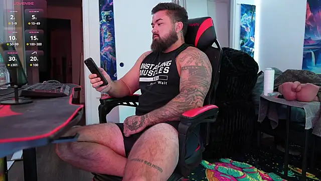 B The Creator X online show from October 3, 2025, 1:53 am