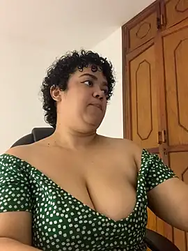 Snapshot of Mrskary chatting on October 12, 2025, 10:55 pm Mrskary online show from October 12, 2025, 10:55 pm