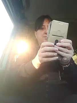 Snapshot of larylary6969 chatting on December 16, 2025, 8:51 am larylary6969 online show from December 16, 2025, 8:51 am