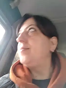 Snapshot of larylary6969 chatting on November 18, 2025, 10:18 am larylary6969 online show from November 18, 2025, 10:18 am