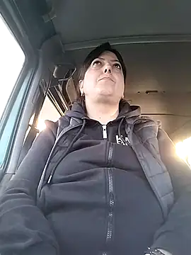 Snapshot of larylary6969 chatting on November 26, 2025, 1:33 pm larylary6969 online show from November 26, 2025, 1:33 pm