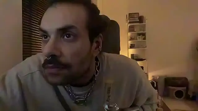 P4RtYBOII92 online show from January 14, 2026, 12:25 am