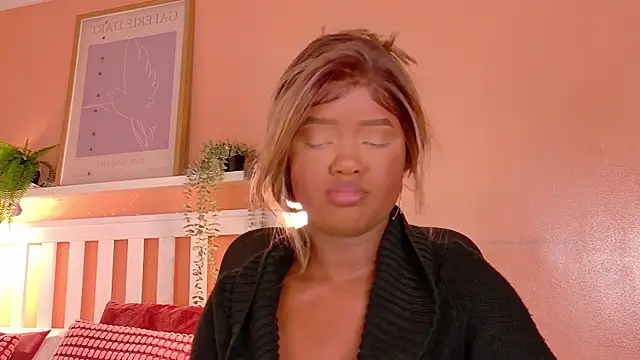 briannajackson  online show from October 9, 2025, 11:44 am