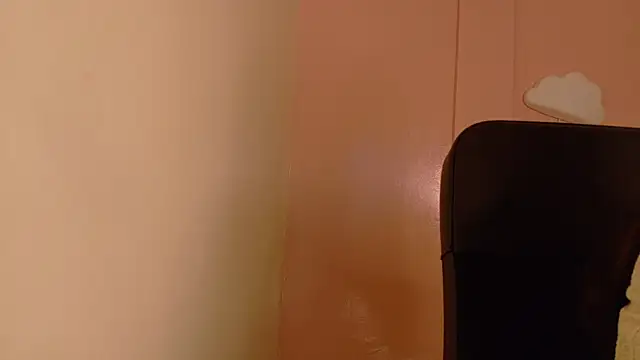 briannajackson  online show from December 4, 2025, 7:57 pm