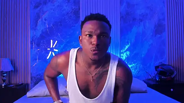 Snapshot of Troykhalil chatting on September 17, 2025, 9:39 pm Troykhalil online show from September 17, 2025, 9:39 pm