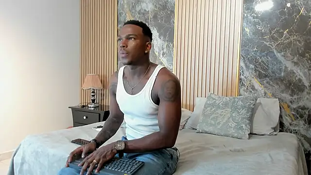 Snapshot of Troykhalil chatting on March 21, 2025, 8:18 pm Troykhalil online show from March 21, 2025, 8:18 pm