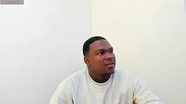 Snapshot of Troykhalil chatting on November 28, 2025, 9:48 pm Troykhalil online show from November 28, 2025, 9:48 pm